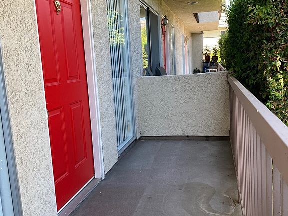 2nd image of 10-4660 Coldwater Canyon Ave #10