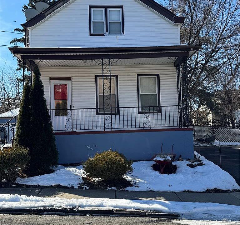 1st image of 235-237-237 Marion St