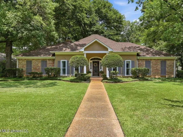 217 Oak Hollow Dr, Madison, MS 39110
