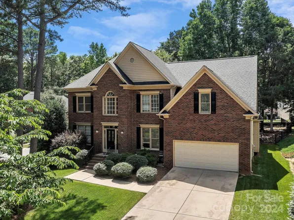 9634 Highstream Ct, Charlotte, NC 28269