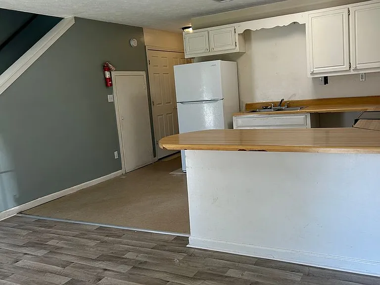 126 Money St — Photo 2