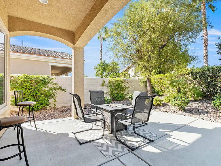 80528 Avenida San Fernando — Photo 26