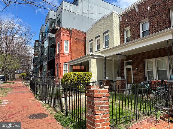 3rd image of 2225 12th St NW