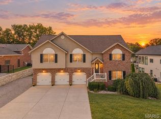 1581 Su Twan Dr, Worden, IL 62097