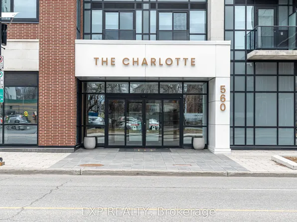 560 Rideau St #407, Ottawa, ON K1N 0G3