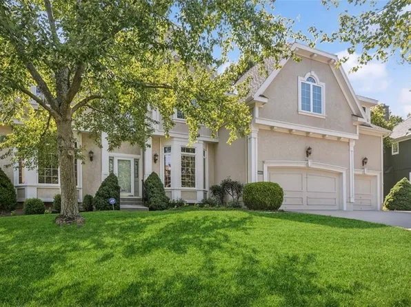 14011 Bond St, Overland Park, KS 66221