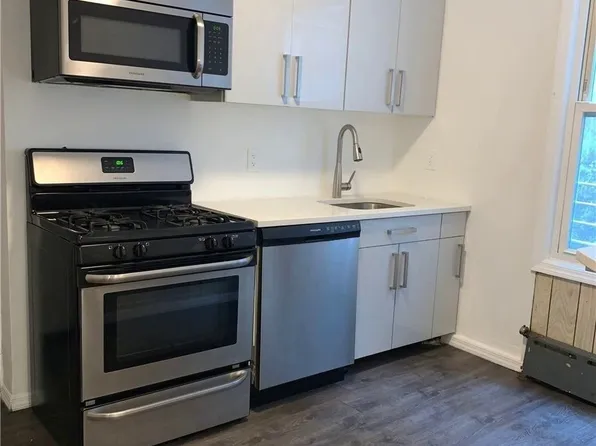 92-18 Liberty Avenue image 5 of 13