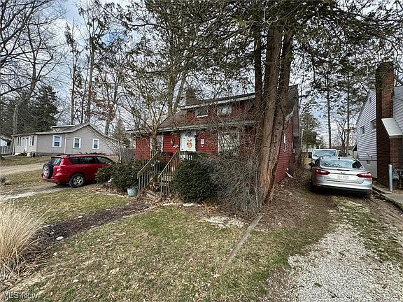 5th image of 358 Dawnshire Dr