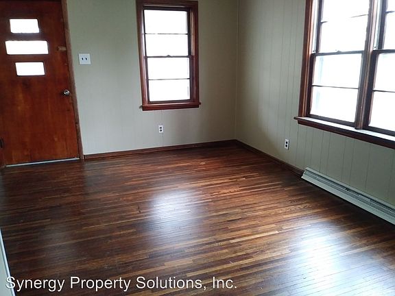 2nd image of 385 2nd Ave