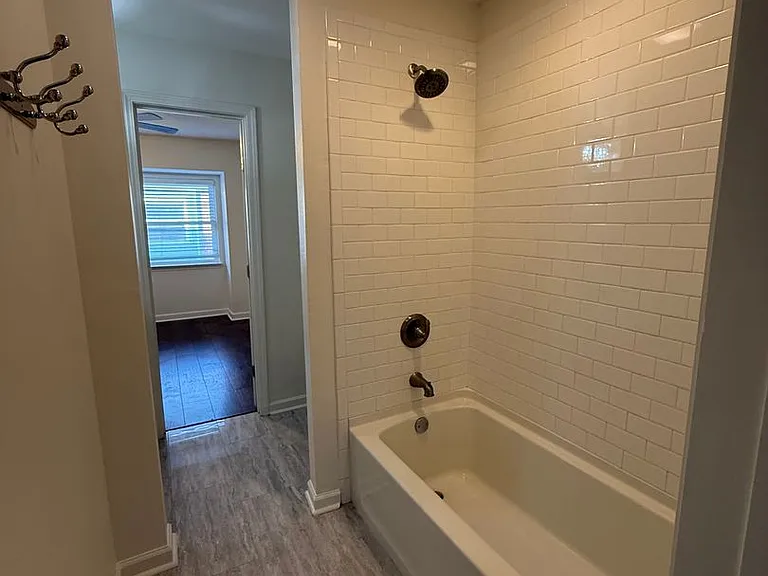 1414 Jasper Ave — Photo 11