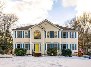 72 Croft Ln, Chester, NH 03036