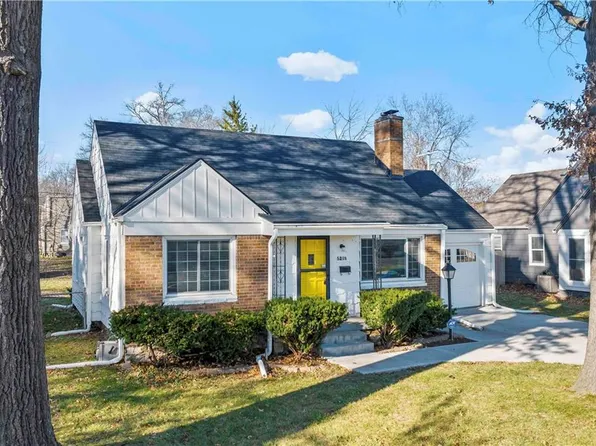 5218 Roe Blvd, Roeland Park, KS 66205