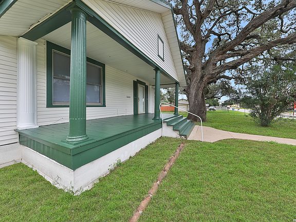 5th image of 804 COMMERCE ST