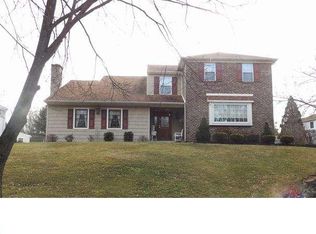 1255 Paso Fino Dr, Warrington, PA 18976