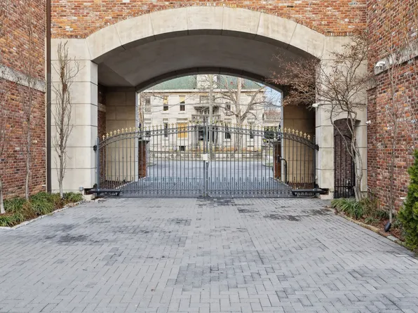 102 W End Pl Unit 102, Nashville, TN 37205