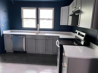 630 Green Bay Rd #201, Kenilworth, IL 60043