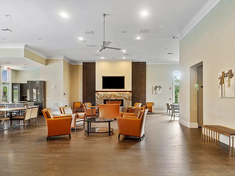 12671 Yardley Dr — Photo 31