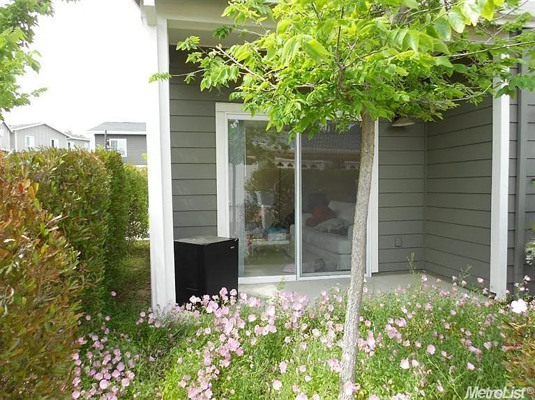 1818 Moore Blvd #106 — Photo 10