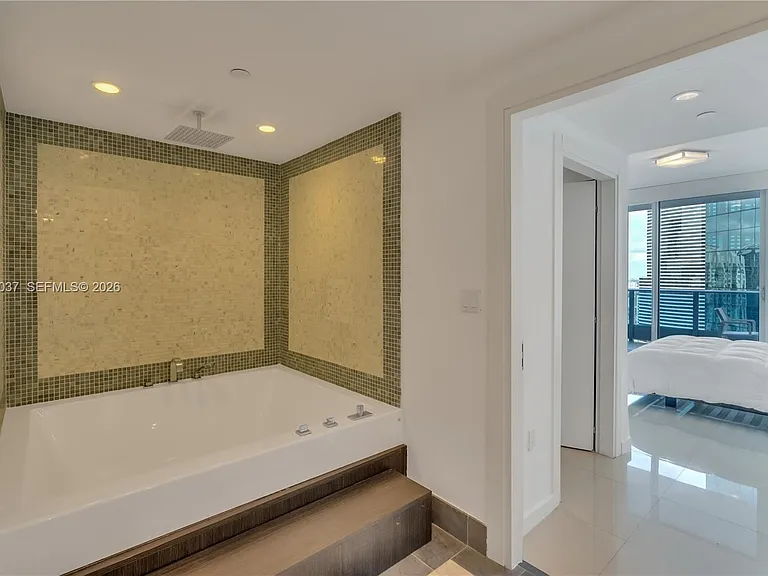 200 Biscayne Boulevard Way #3911 — Photo 12