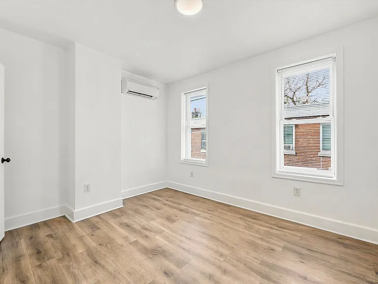 623 E Wishart St — Photo 10