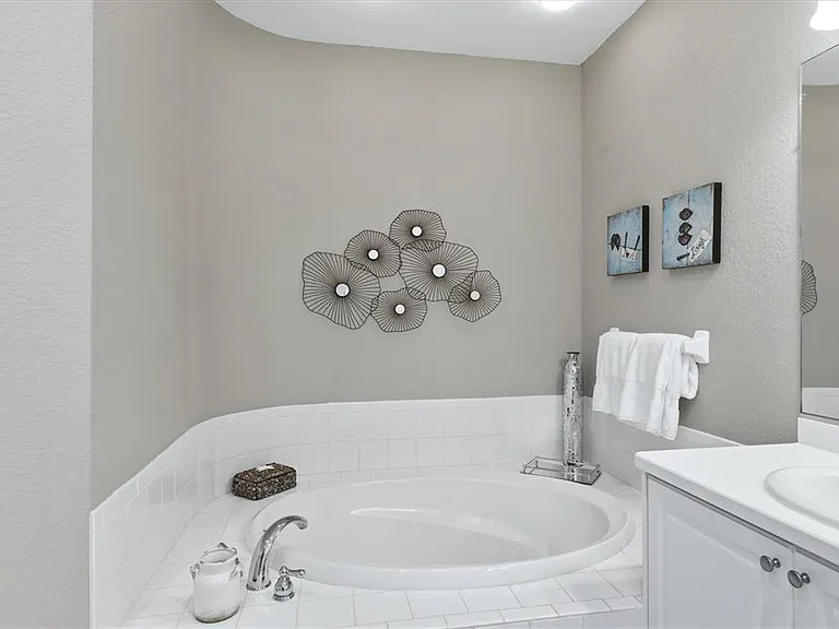 5514 46th Ct W — Photo 18