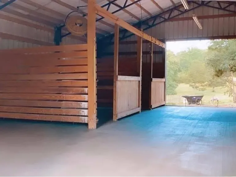 12839 Davis Creek Rd — Photo 3