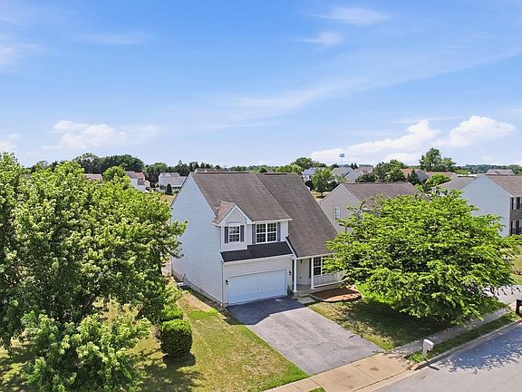 4th image of 105 Foxwood Dr