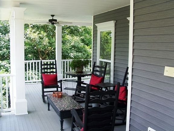 2nd image of 2937 Summitop Rd NE