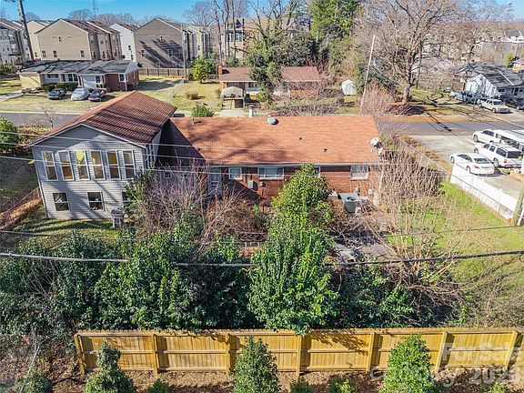 5th image of 3819 Ellenwood Pl