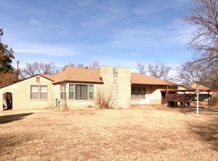 208 NW Alpine Dr, Plainview, TX 79072