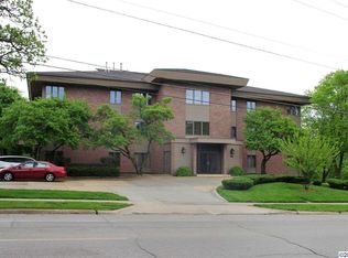 361 S Pennsylvania Ave APT 3C, Mason City, IA 50401