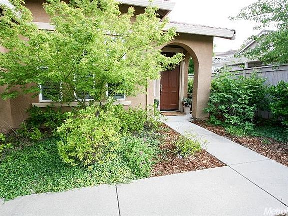 3rd image of 1559 Thurman Way
