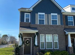 1075 Henley Ln, Gallatin, TN 37066