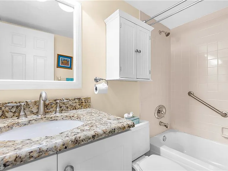 1190 Yesica Ann Cir #B-101 — Photo 21