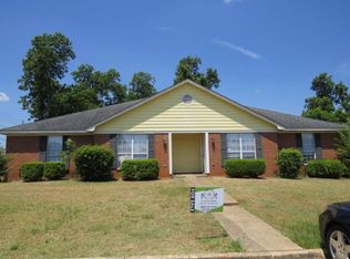 101 National Ct, Albany, GA 31721