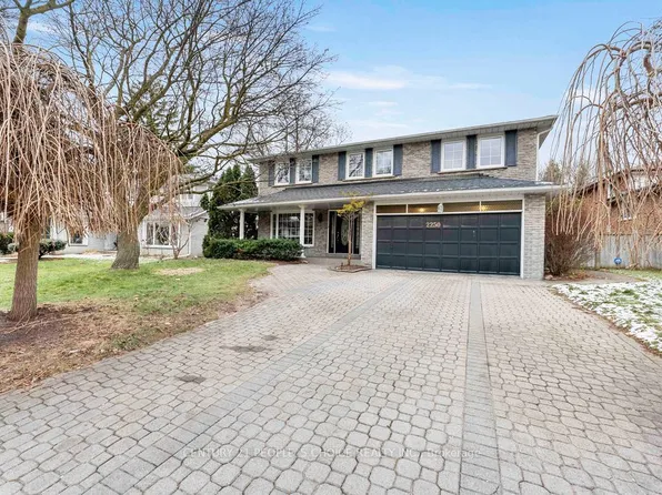 2250 Kenbarb Rd, Mississauga, ON L5B 2E8