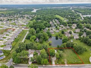 1850 NE Roanoke Dr, Blue Springs, MO 64014