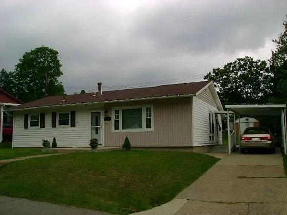 17 Gaewood Ave photo 1