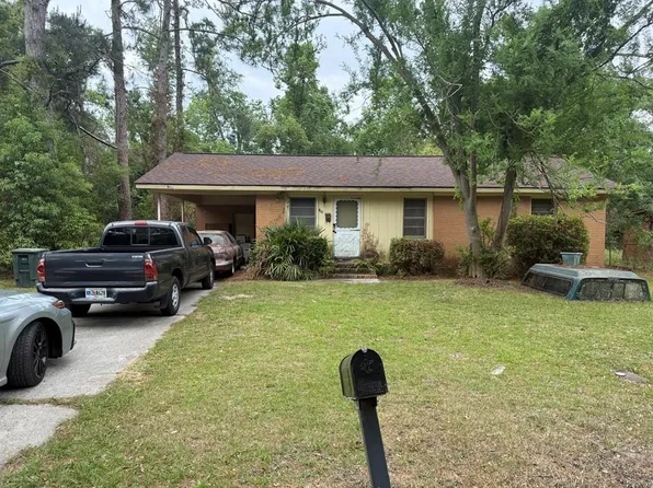 819 NE Woodlawn Dr, Valdosta, GA 31601