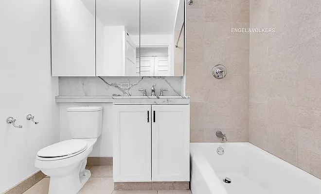 Rented by Engel & Völkers New York City | media 23