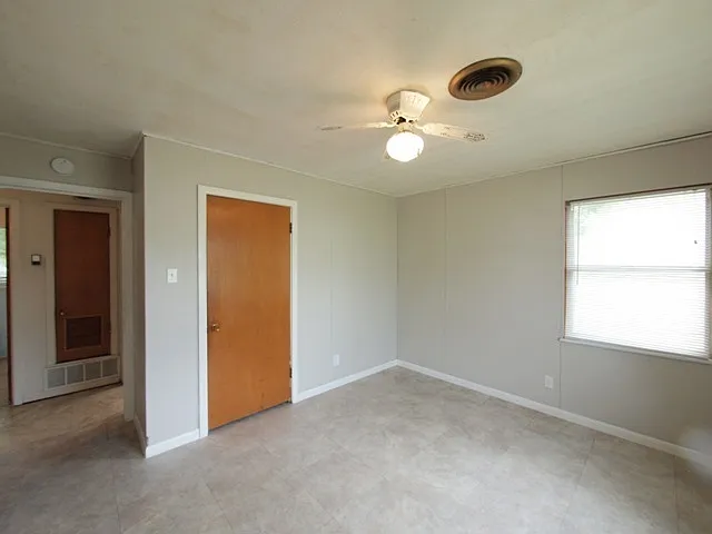 708 Jefferis Ave — Photo 15
