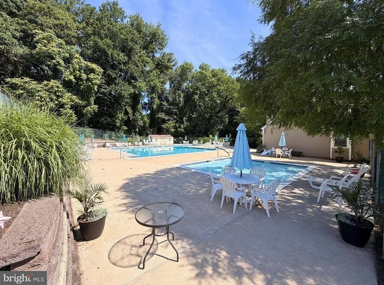 2 bed, 1.5 bath, 1193 sqft, $2,450 — Photo 3