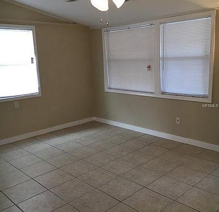 3rd image of 1905 Summerlin Ave