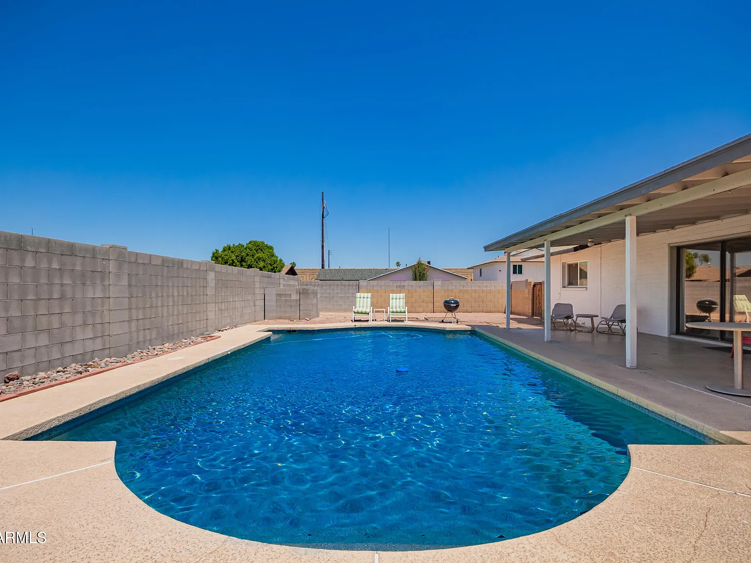 3 bed, 2.0 bath, 1852 sqft, $2,900 — Photo 1