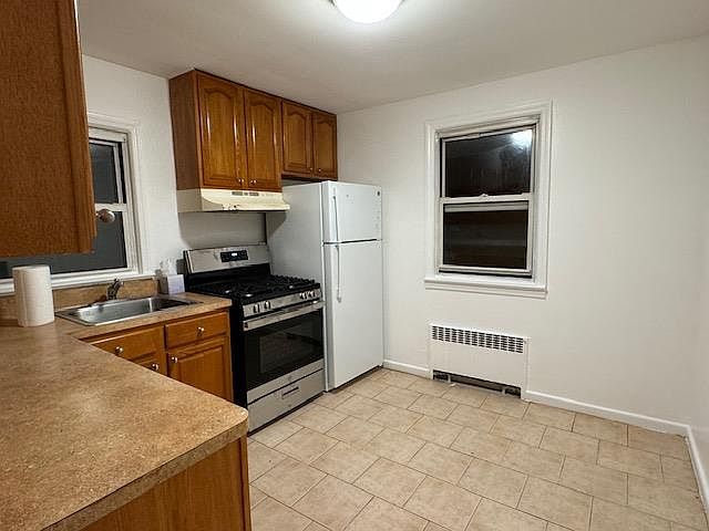 1st image of 75 Hancock Ave