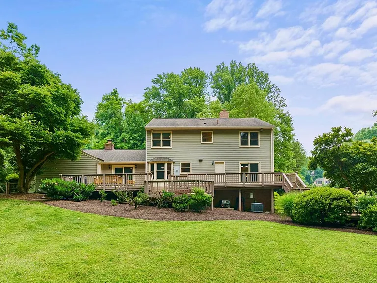 11002 Warwickshire Dr — Photo 6