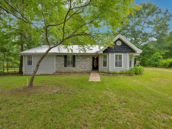 144 Johnny Ave, Pollok, TX 75969