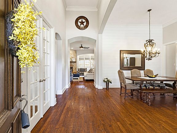 5th image of 5749 Noble Oak Ln