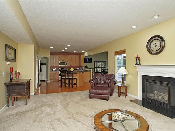 5th image of 731 Arbor Trails Dr