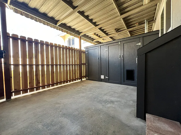 429 W Elk Ave #B — Photo 27